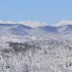 בית נופש Zerko - Vineyard With Sauna And Jacuzzi Free Mirna