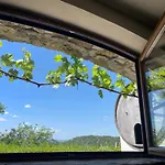 Zerko - Vineyard With Sauna And Jacuzzi Free בית נופש *