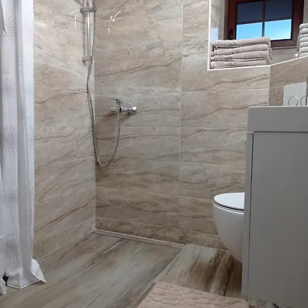 Zerko - Vineyard With Sauna And Jacuzzi Free Mirna