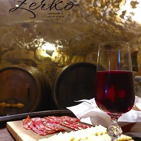 Zerko - Vineyard With Sauna&jacuzzi Free * Mirna