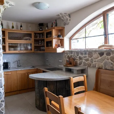 Zerko - Vineyard With Sauna And Jacuzzi Free *