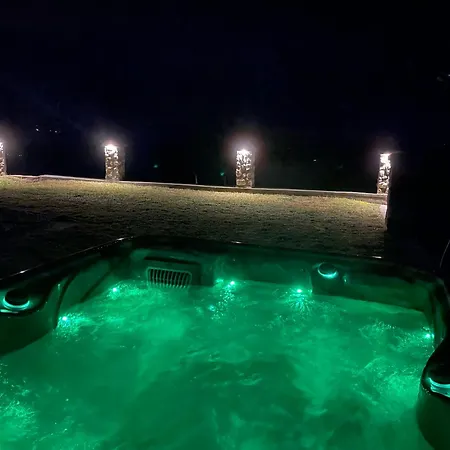 Zerko - Vineyard With Sauna And Jacuzzi Free