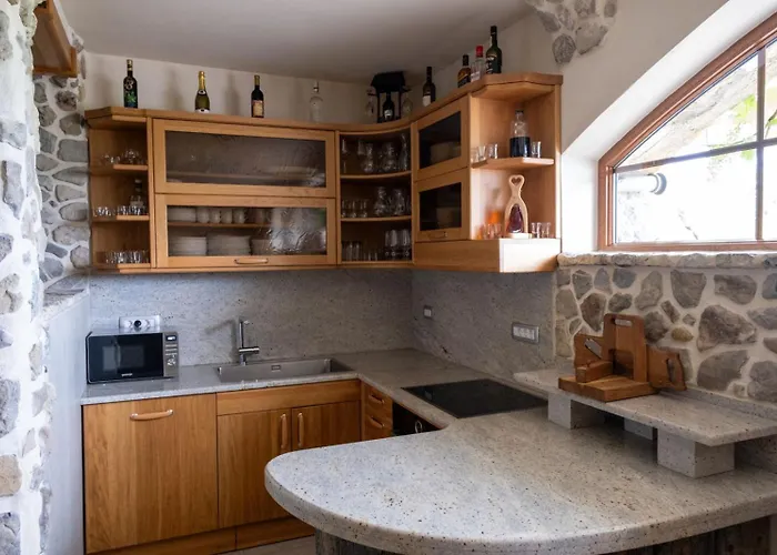 Zerko - Vineyard With Sauna And Jacuzzi Free 別荘